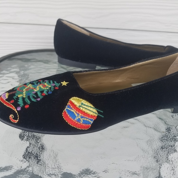 Vintage|Karen Scott Holiday Embroidered Velvet Flats, Sz 7 M - Picture 8 of 14